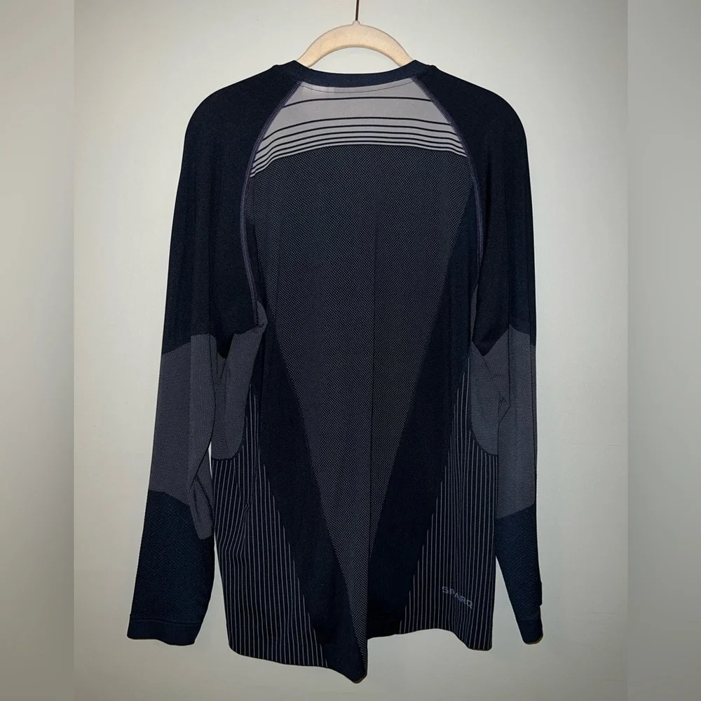 Nike Men’s Sparq Longsleeve Shirt - Picture 2 of 4